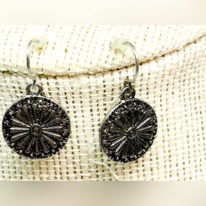 Silvertone Circle Pinwheel Fish Hook Earrings‎